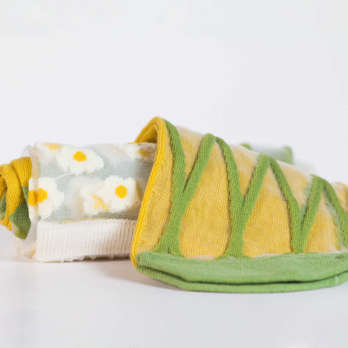 Daisy Fishnet Mesh Socks